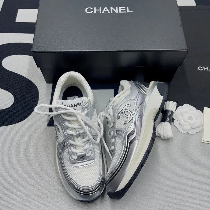 Sneakersfeet+ Chanel Top Trainer