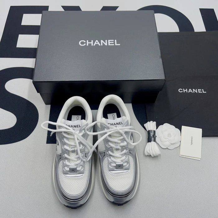 Sneakersfeet+ Chanel Top Trainer