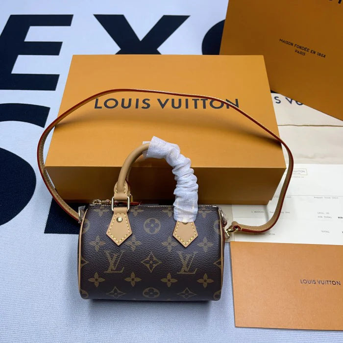 Sneakersfeet+ L&V Speedy