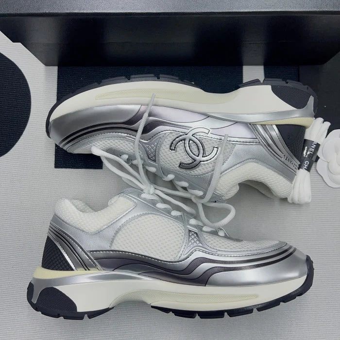 Sneakersfeet+ Chanel Top Trainer